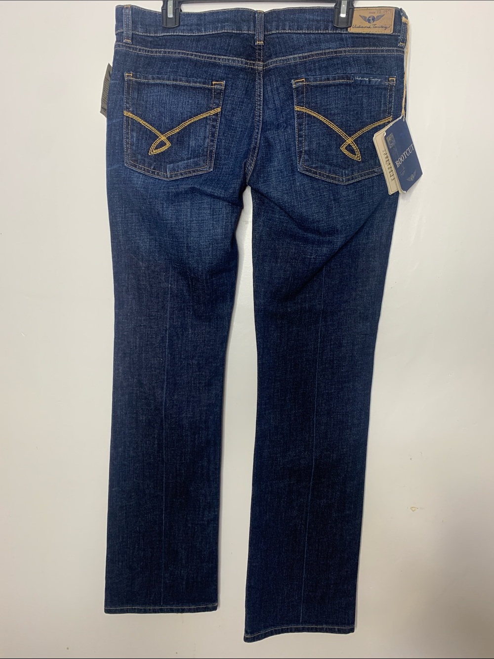 New VTG Uncharted Territory lowrise Dark Denim Bootcut Jeans Size 31 34” inseam - Picture 5 of 11